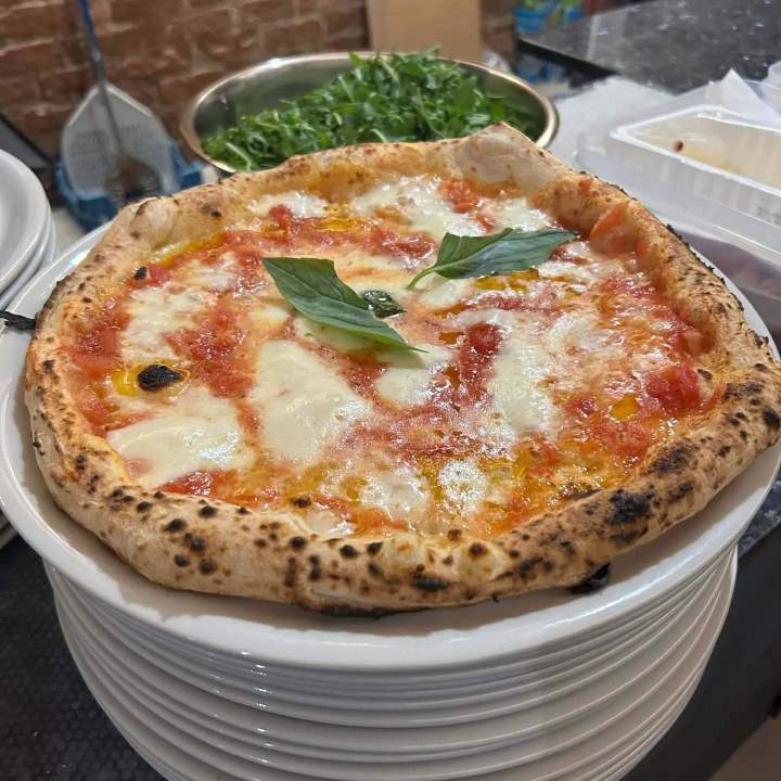 Délicieuse pizza napolitaine Ajaccio